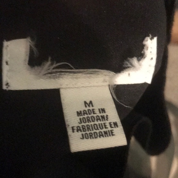 Cute top - Picture 3 of 3